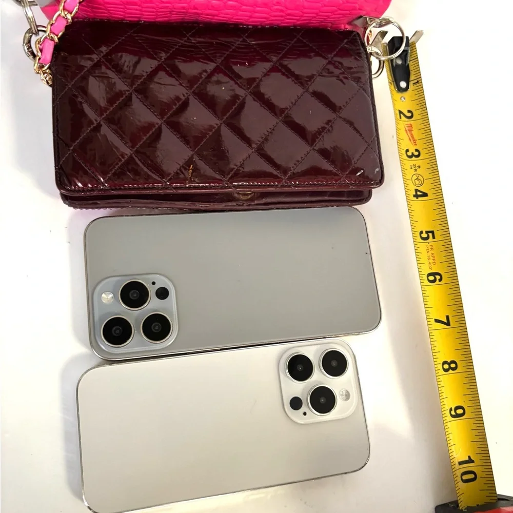 CHA-NEL CC Custom Rhinestone Hot Pink Leather Wallet on Chain - Picture 13 of 14